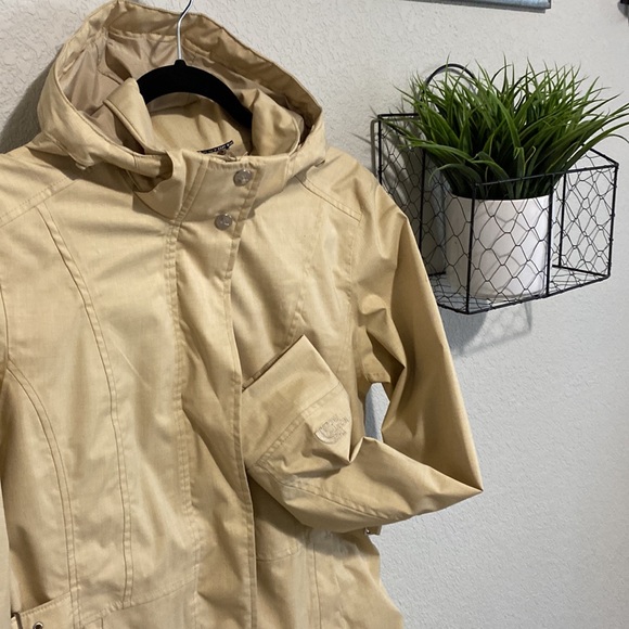 The North Face Jackets & Blazers - SALE🔥🔥The North face HYVENT hooded trench coat sz m…sooo CUTE!!!
